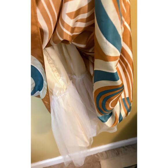 Max&Cleo Gold Abstract Print Sleeveless Fit and Flare Silk Cocktail Dress Size 4 - Picture 9 of 10